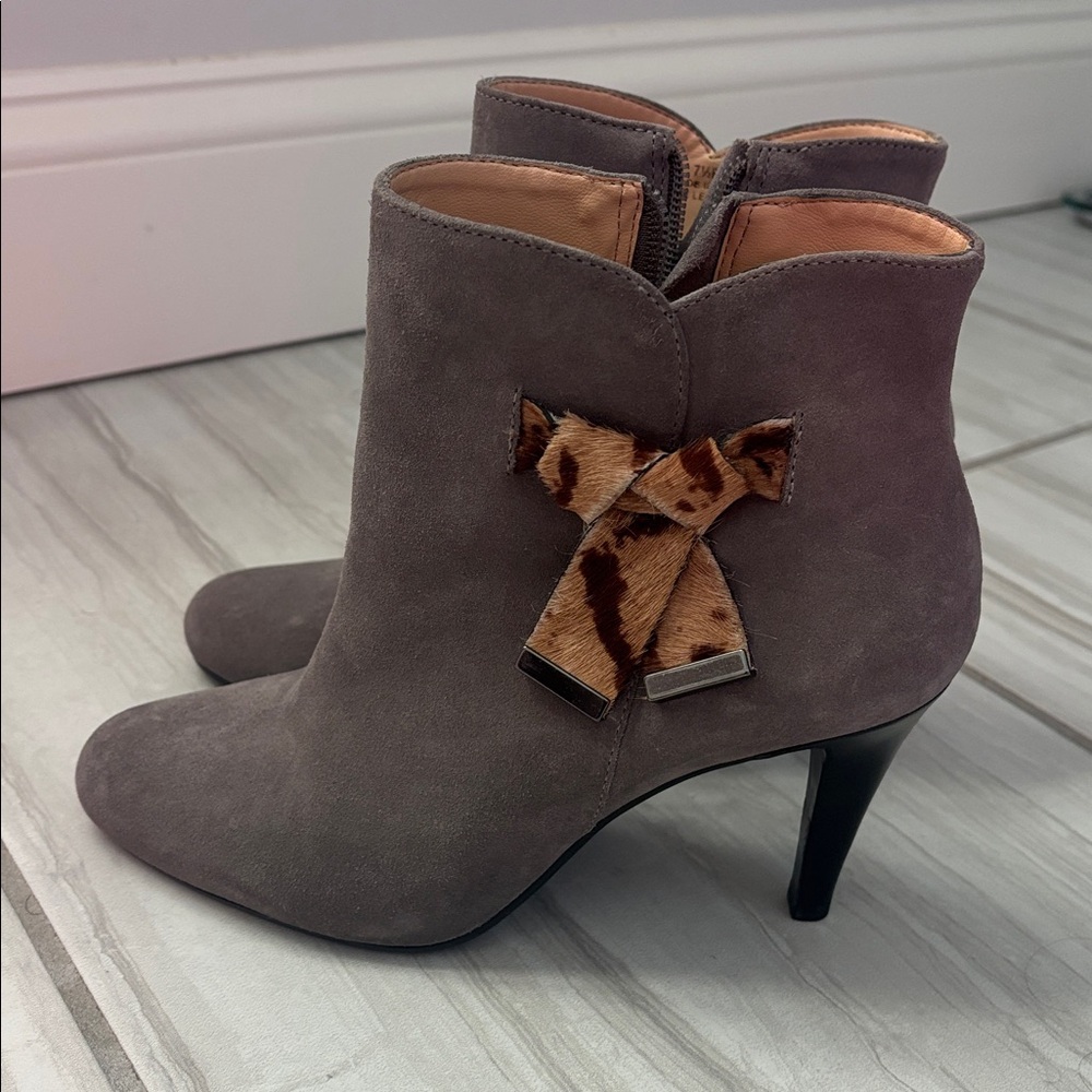 Talbots Gray Ankle Boots with Animal Print Bow